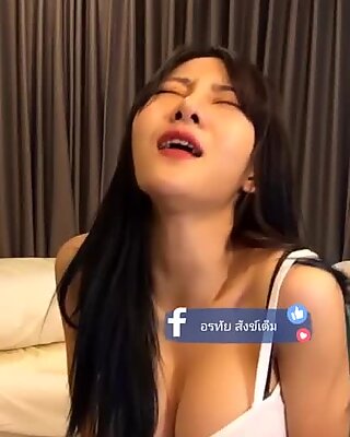 Sıcak Taylandlı Dame Çığlık ATMA Bigo Live'da
