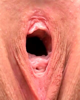 Foxy czech kitten gapes her pink vagina to the strange