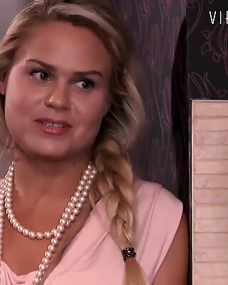 VIP Seks Vault - Bangsa Czech Ibu Seksi Barra Brass Fucks di Rumah Baru