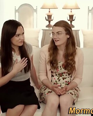 Mormon muffdived от lesbo