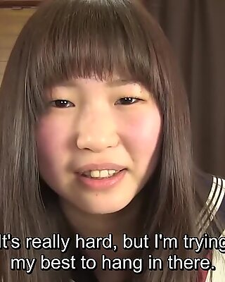 字幕日本人Schoolgirl Pee Desperation HD.