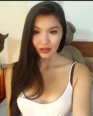 Обратный чехол с прекрасным азиатским девушки
