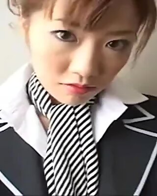 Hostess giapponese con collare su collare